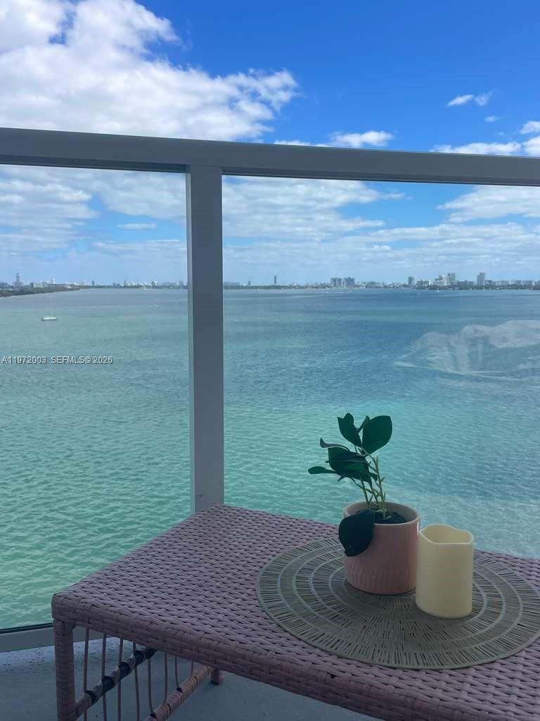 3301 NE 5th Ave 1010