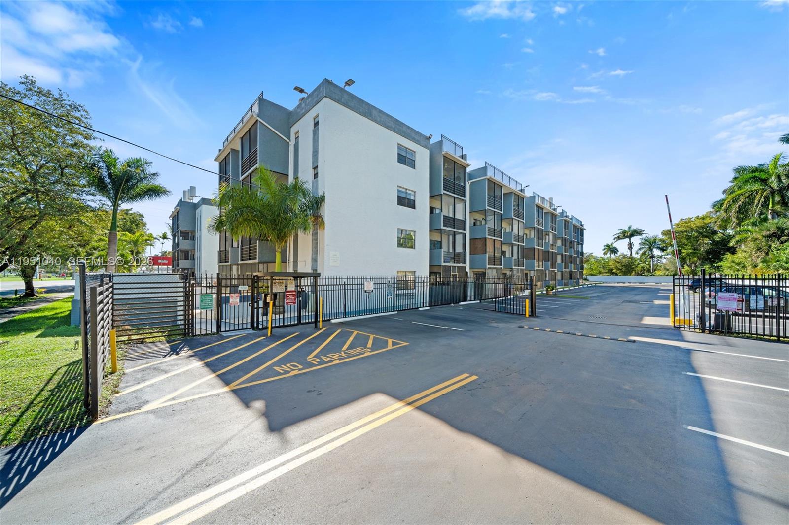 BROOKVIEW CONDO - Residential