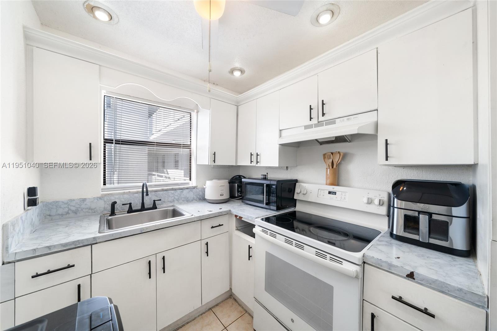 BROOKVIEW CONDO - Residential