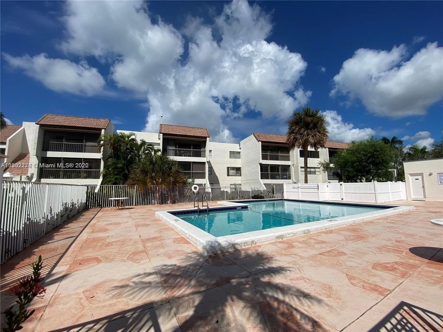 Location, Location, Location!!! SPACIOUS AND BEAUTIFUL RENOVATED 1 BED 1 1/2 BATH LOCATED IN THE PRESTIGIOUS CITY OF WESTON. GREAT SOCIAL AREA FLOOR PLAN. BUILDING WITH RENOVATED LOBBY ENTRANCE FOR SECURITY. WASHER AND DRYER INSIDE THE UNIT. BONAVENTURE COUNTRY CLUB. A+ SCHOOLS, GREAT LOCATION CLOSE TO MAIN HIGH WAYS, ACCESS ROAD, PARKS, HOSPITAL, RESTAURANTS, CHURCHS, SHOPPINGS CENTER. 20 MINUTES FROM THE FORT LAUDERDALE INTERNATIONAL AIRPORT AND BEACHES. SAWGRASS MILL MALL. Showings will be after Nov 28th, 2022.