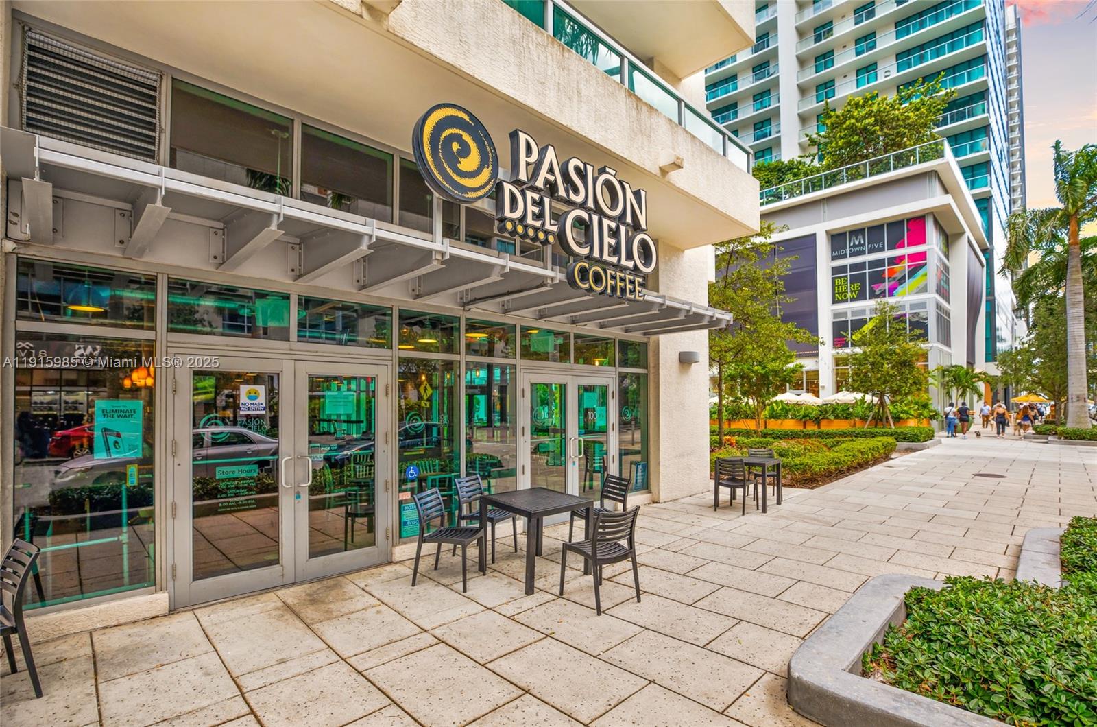 MIDBLOCK MIAMI CONDO - Residential