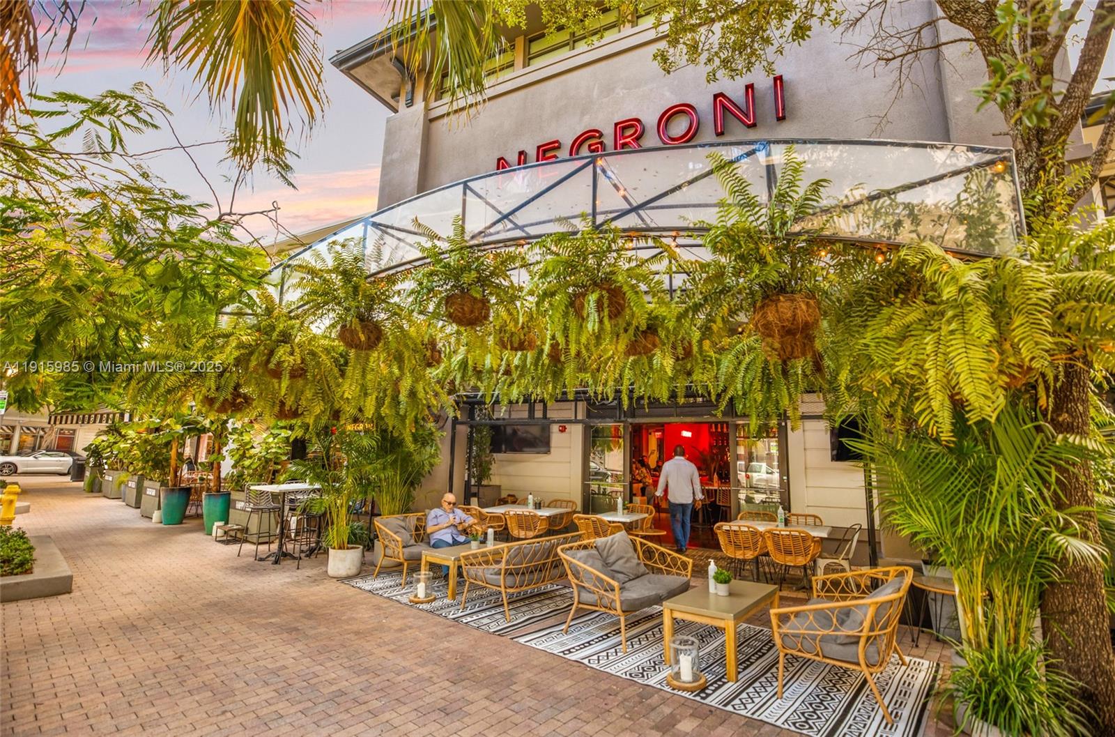 MIDBLOCK MIAMI CONDO - Residential