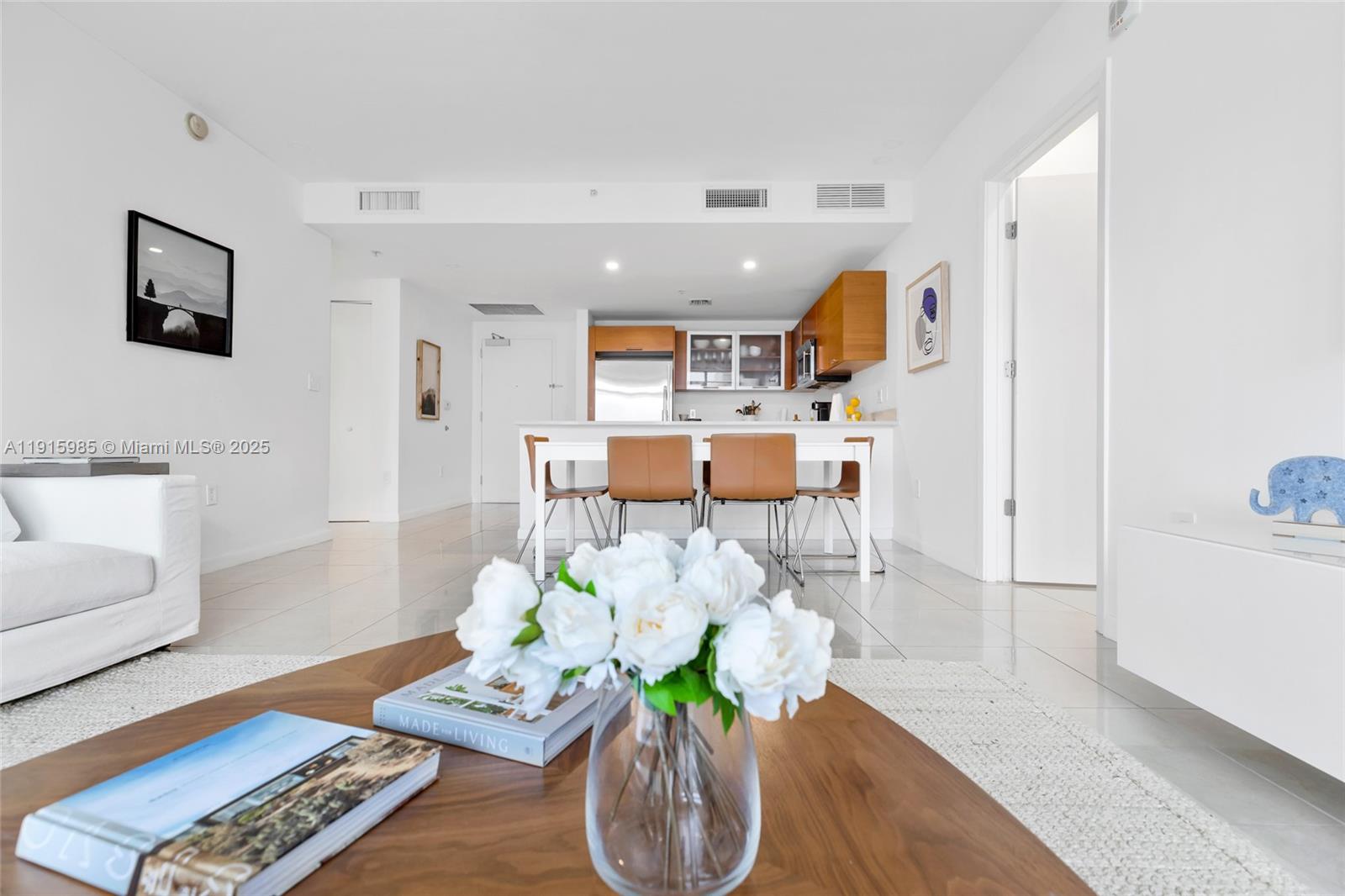 MIDBLOCK MIAMI CONDO - Residential