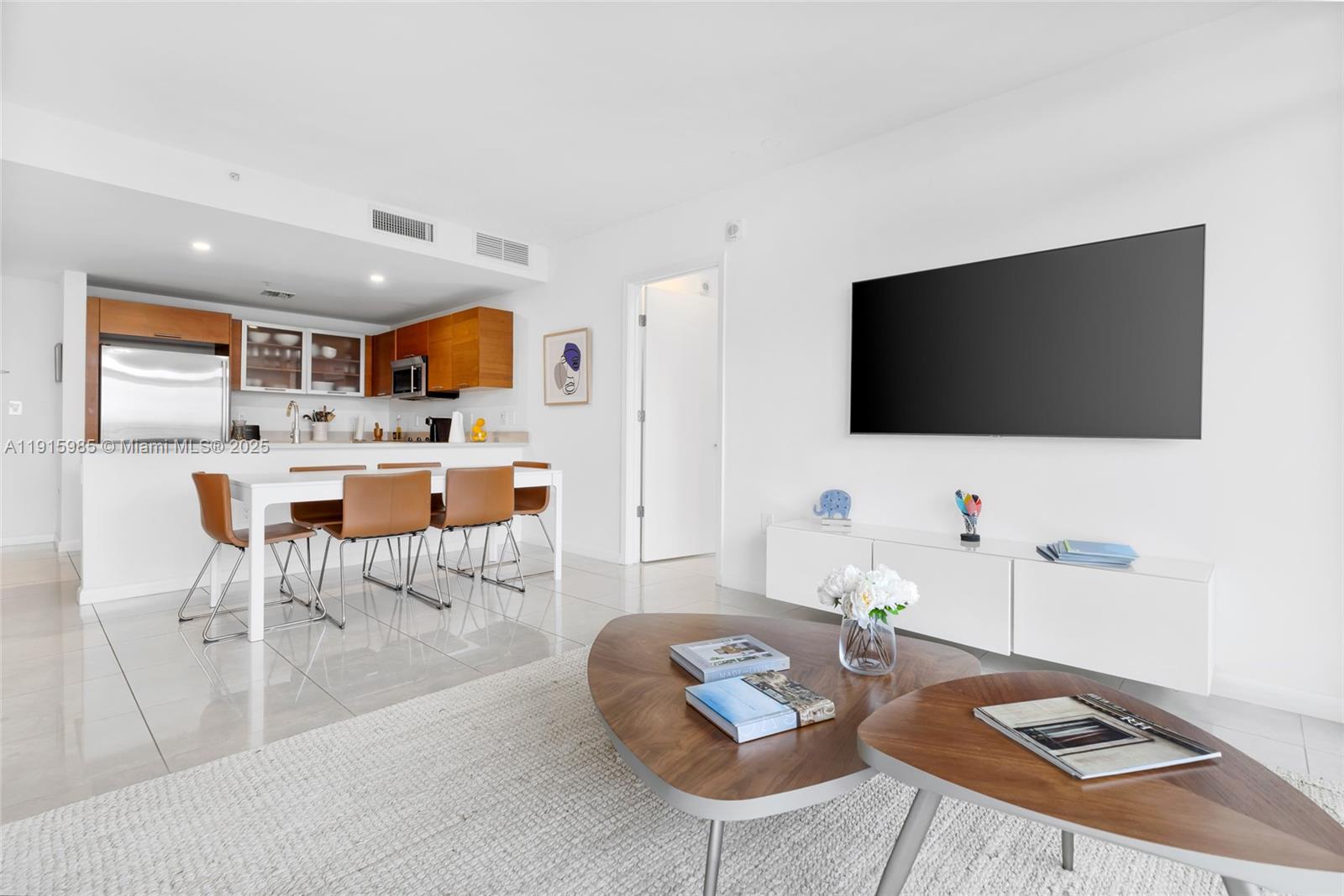 MIDBLOCK MIAMI CONDO - Residential