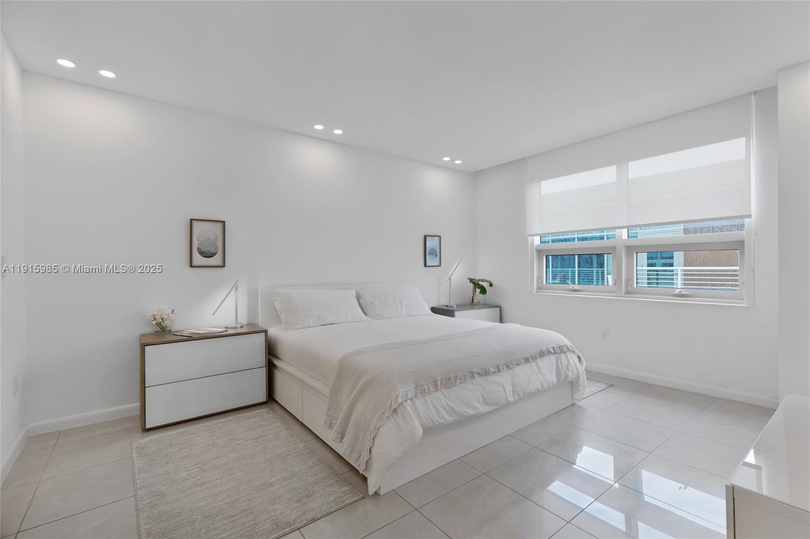 MIDBLOCK MIAMI CONDO - Residential