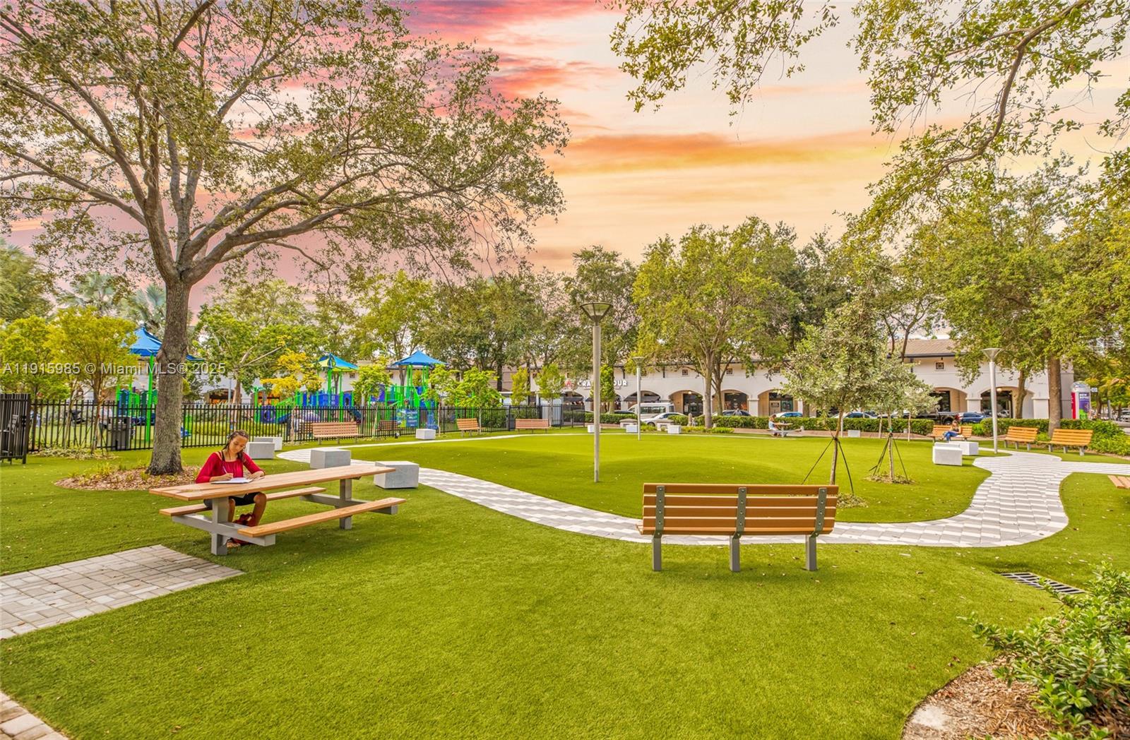 MIDBLOCK MIAMI CONDO - Residential