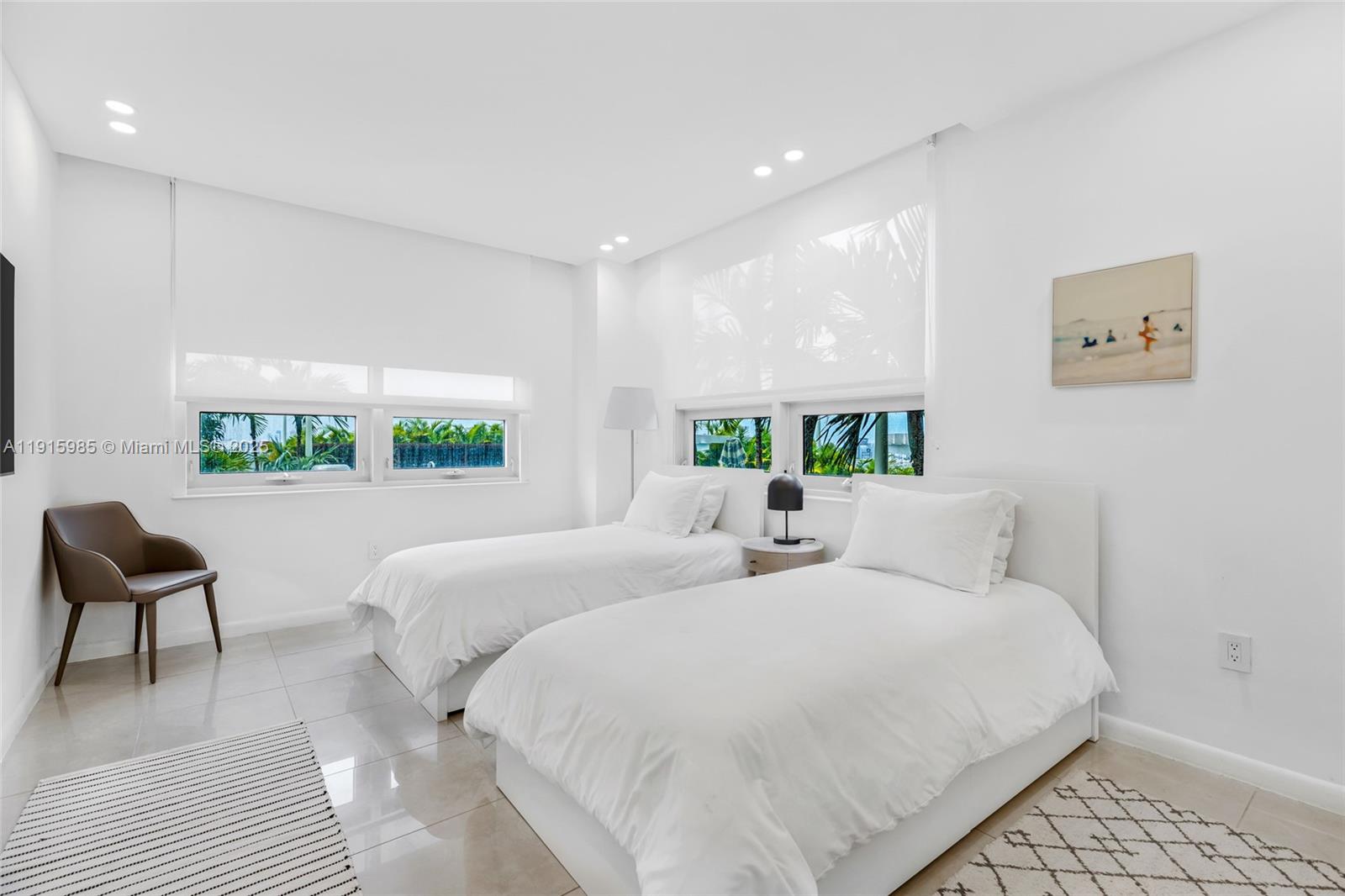 MIDBLOCK MIAMI CONDO - Residential