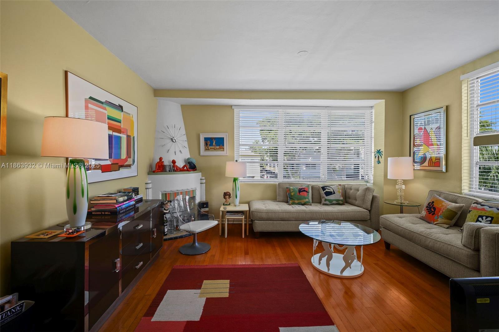 1525 Meridian Ave 202