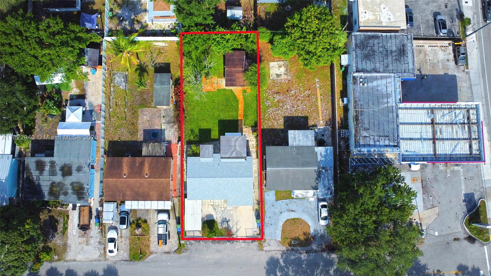 BREEZYWAY MANOR SECOND AD - Residential