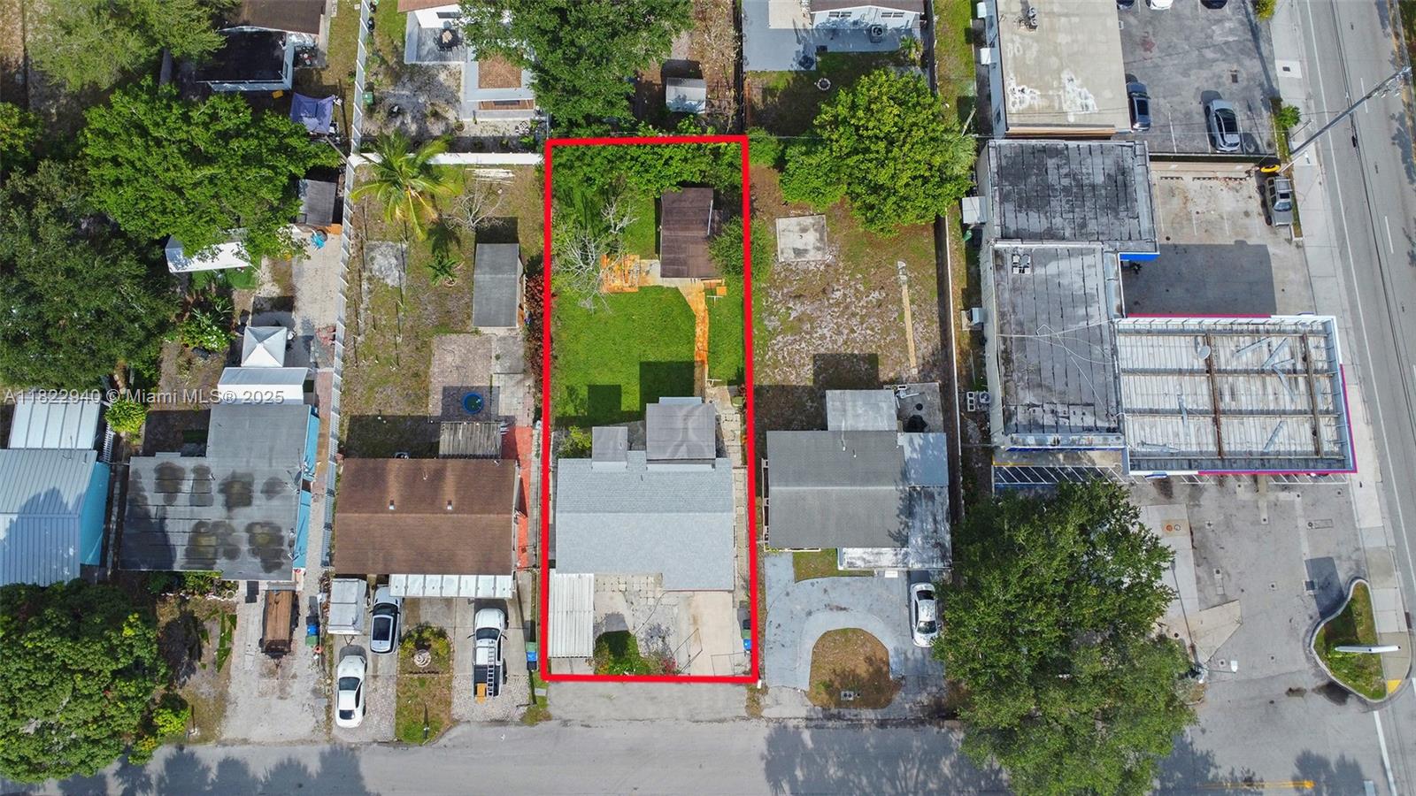 BREEZYWAY MANOR SECOND AD - Residential