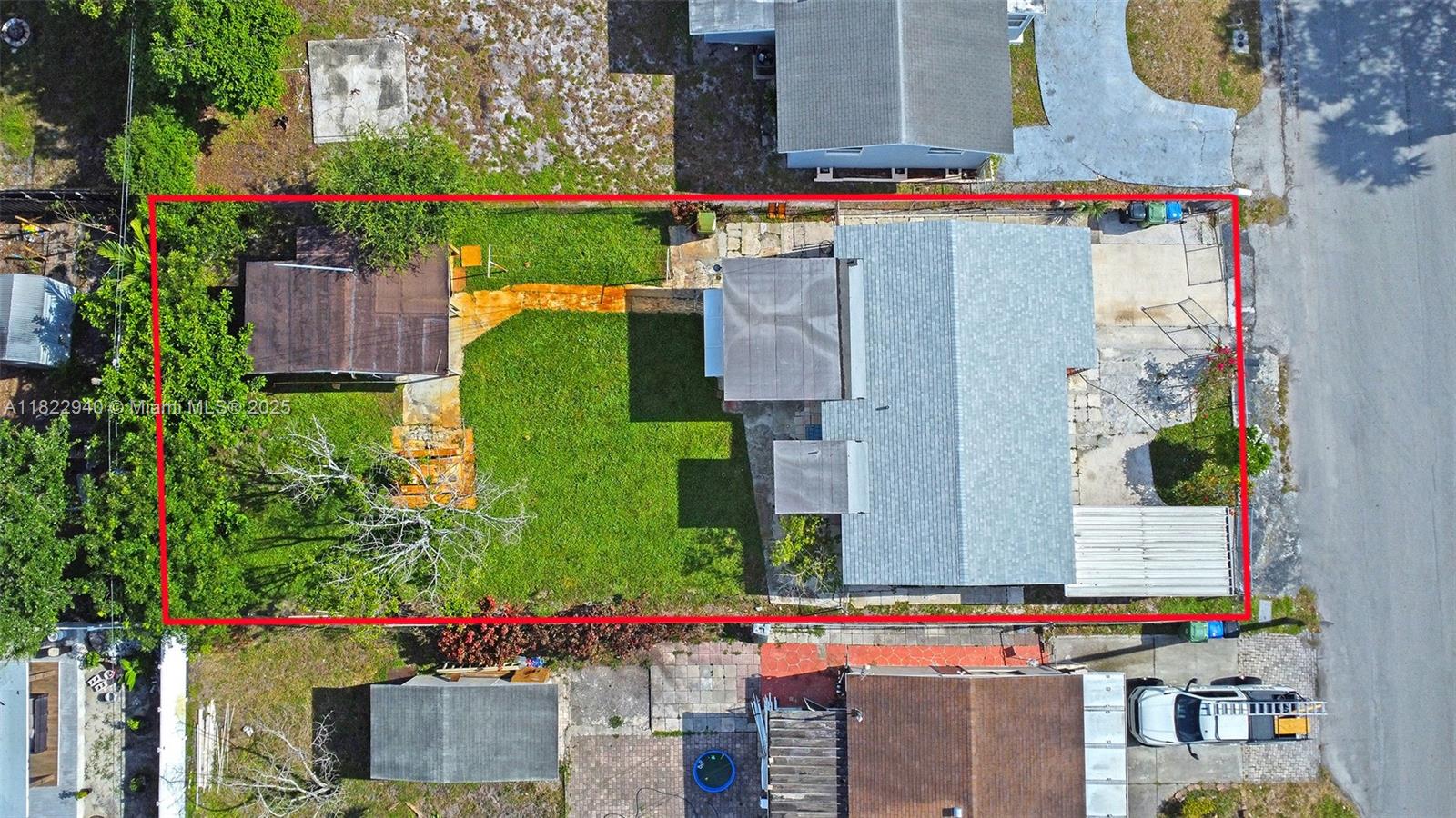 BREEZYWAY MANOR SECOND AD - Residential