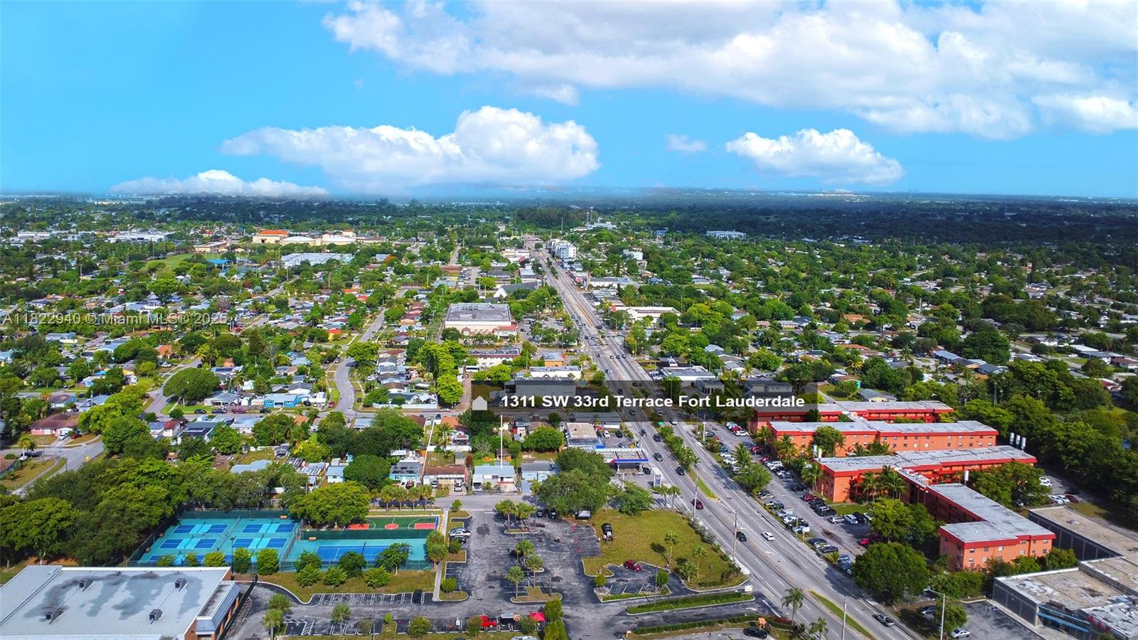 BREEZYWAY MANOR SECOND AD - Residential