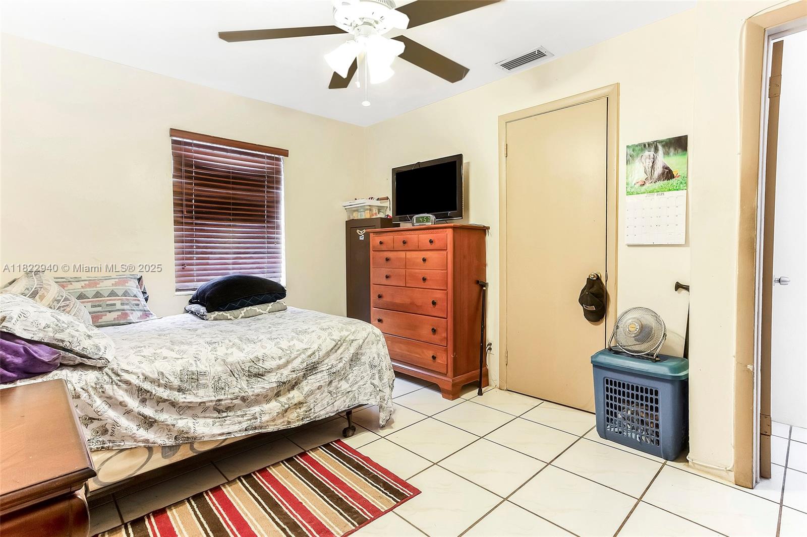 BREEZYWAY MANOR SECOND AD - Residential