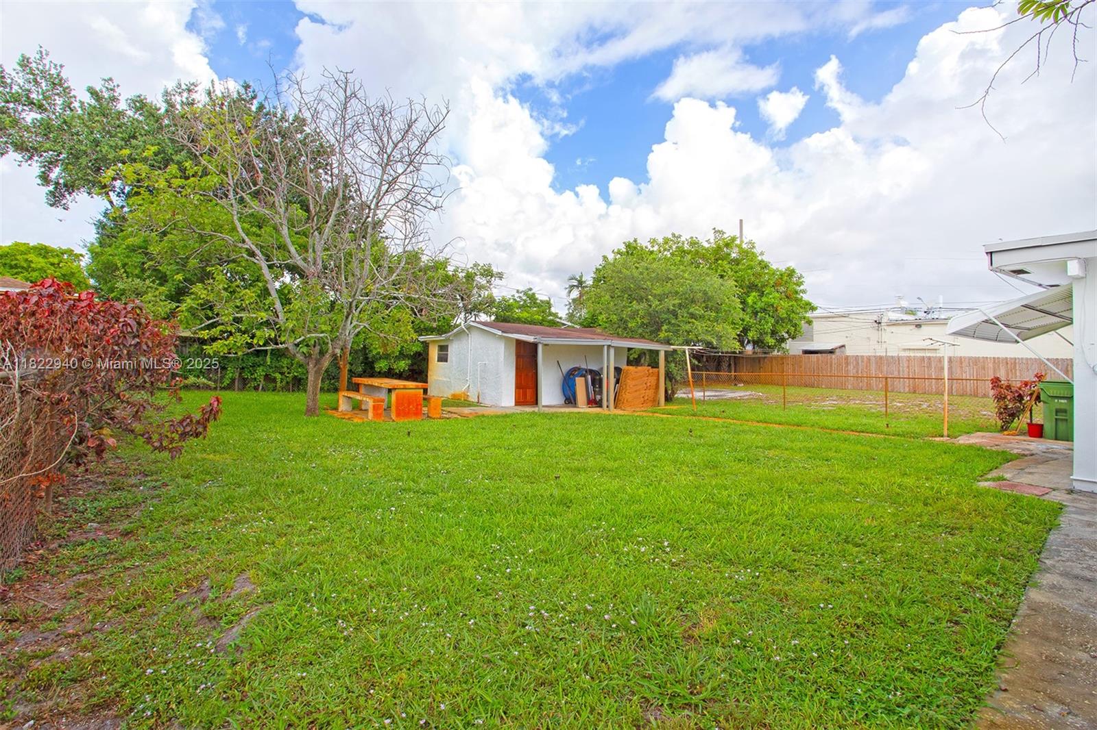 1311 SW 33rd Ter