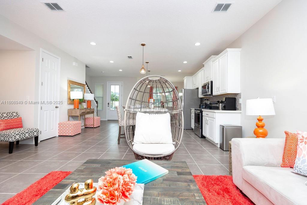 SOLARA RESORT VACATION - Residential