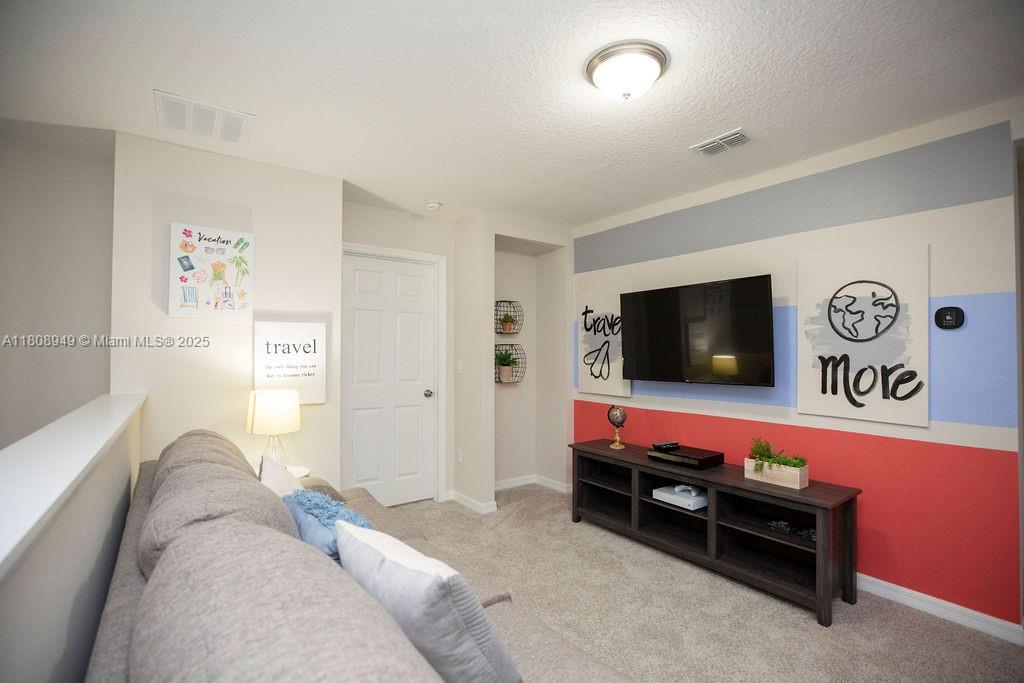 SOLARA RESORT VACATION - Residential