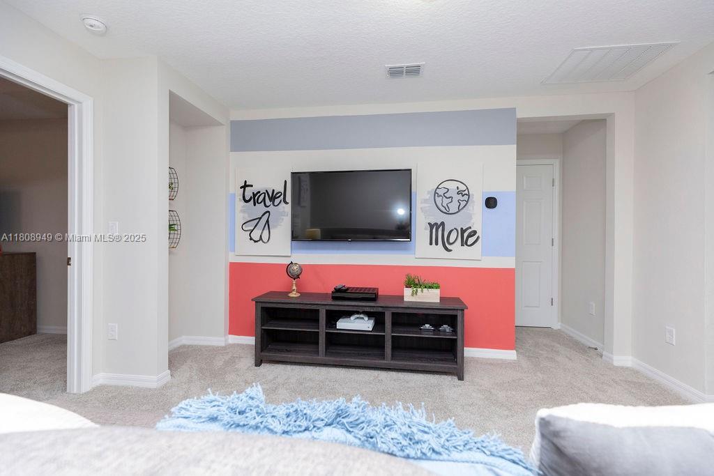 SOLARA RESORT VACATION - Residential