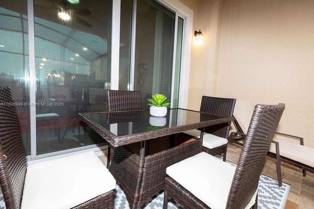 SOLARA RESORT VACATION - Residential