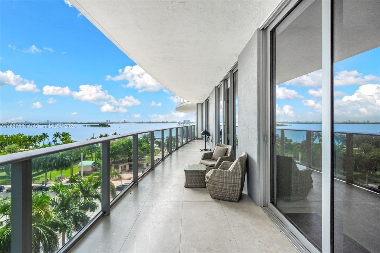 Fully furnished 2-bedroom + den, 3-bath residence with stunning bay views and a spacious balcony. Features include sleek porcelain floors throughout, a modern kitchen with quartz countertops, and premium Bosch appliances. Both bedrooms offer spacious walk-in closets and en-suite baths with double vanities. The den functions perfectly as a third bedroom or home office, complete with its own en-suite full bath. Located in a full-service, pet-friendly building across from Margaret Pace Park—with tennis, beach volleyball, basketball, and soccer. Minutes from Miami Beach, Brickell, and MIA Airport. Available starting September 17.