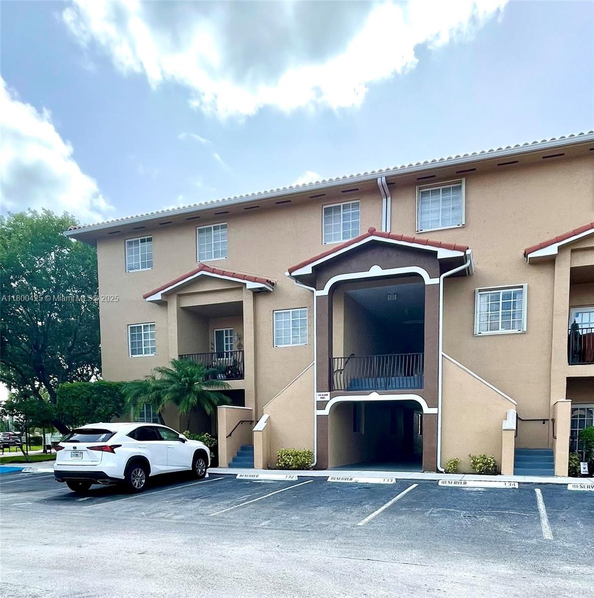 17415 NW 75th Pl 208