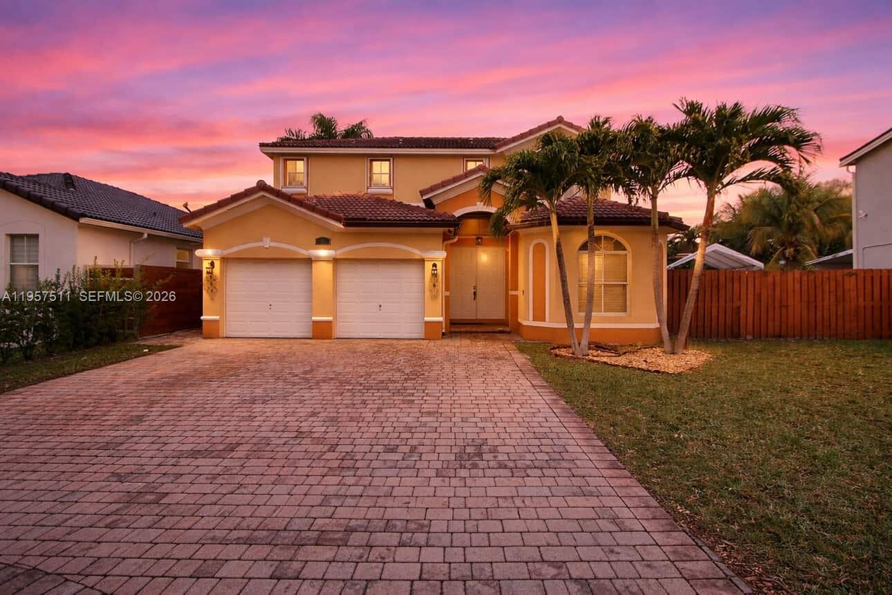 VILLAS DEL CAMPO SUB - Residential