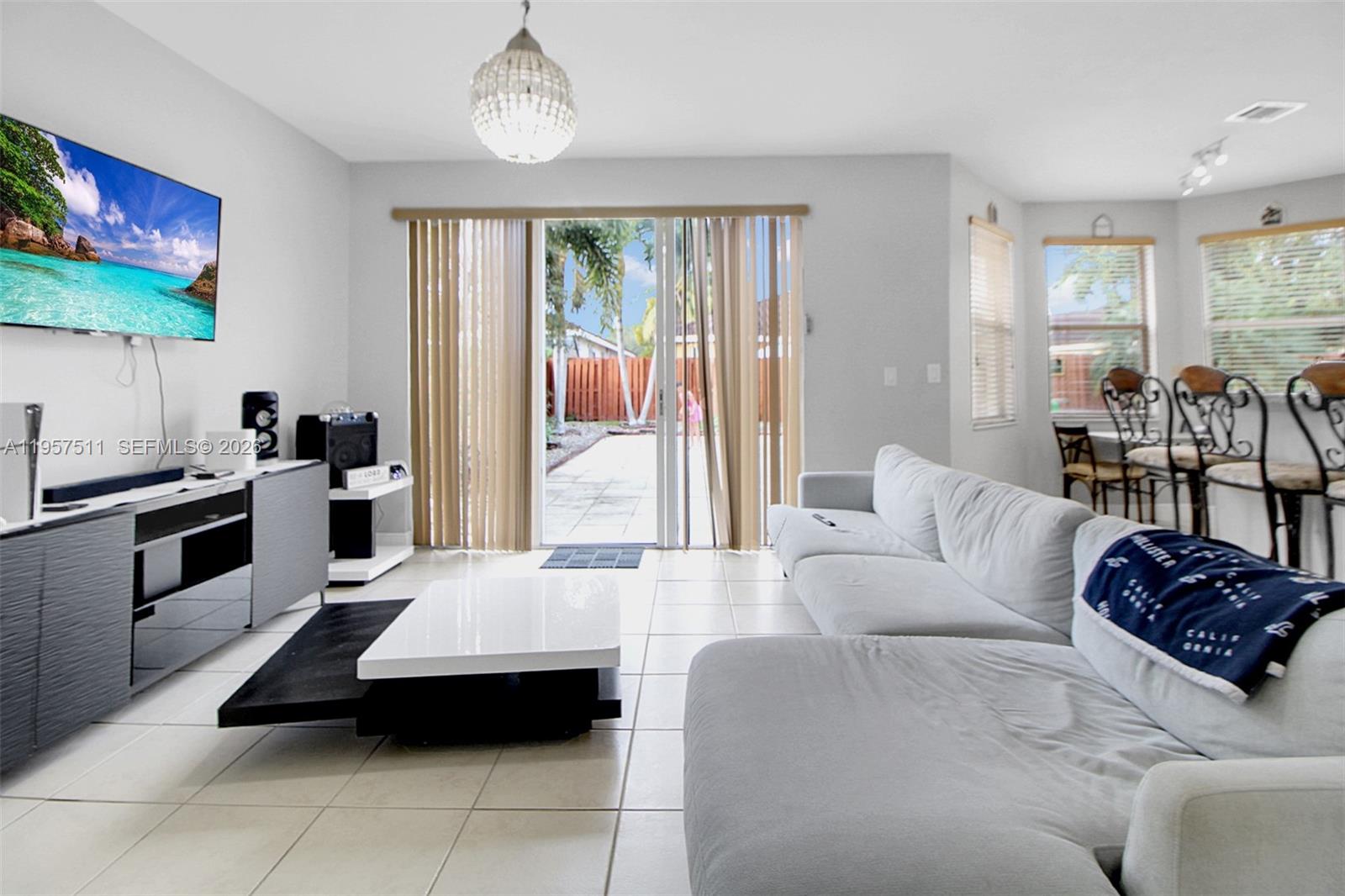 VILLAS DEL CAMPO SUB - Residential