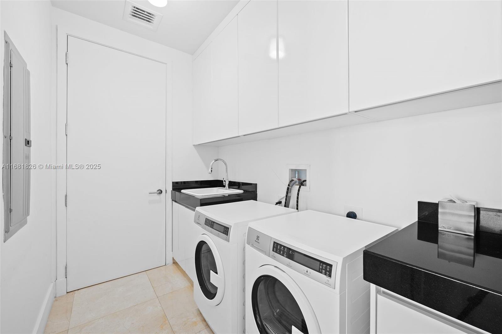 BAL HARBOUR NORTH SOUTH C - Residential