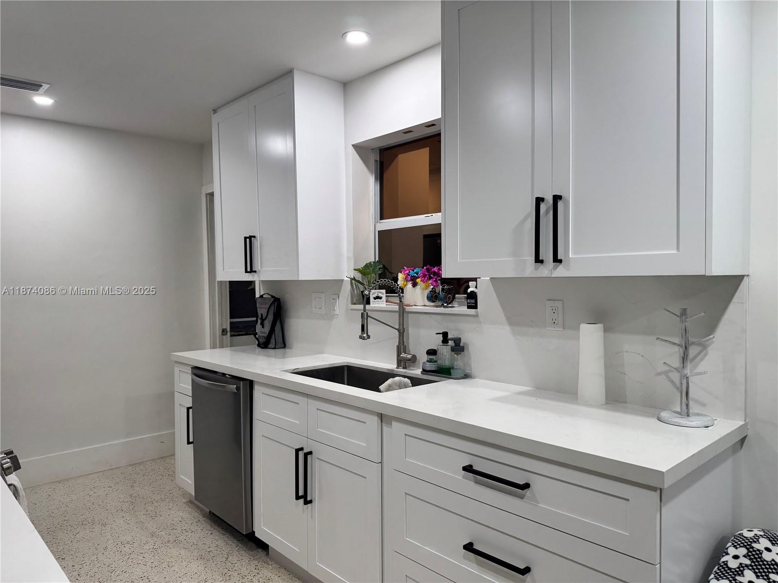 DRIFTWOOD ESTATES NO 23 - Residential