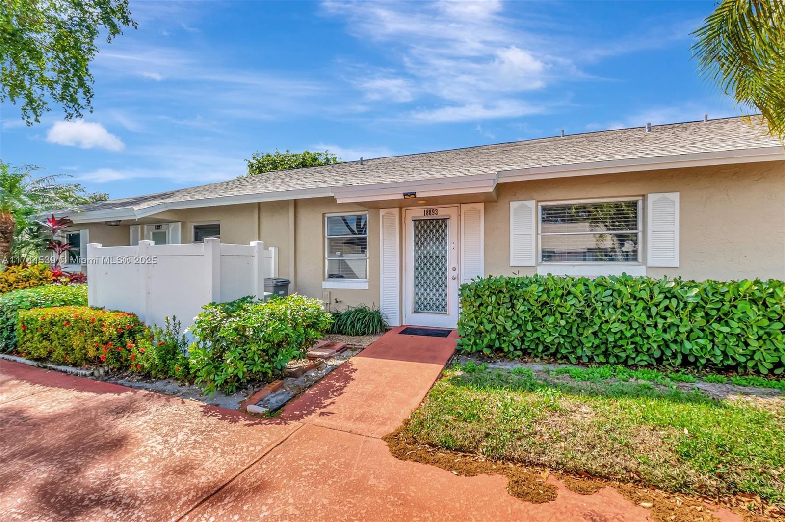 WHISPER WALK - Residential