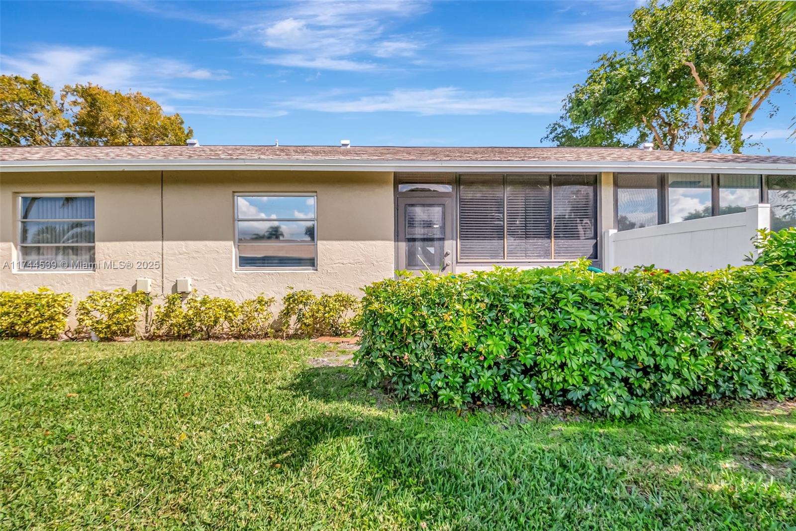 WHISPER WALK - Residential