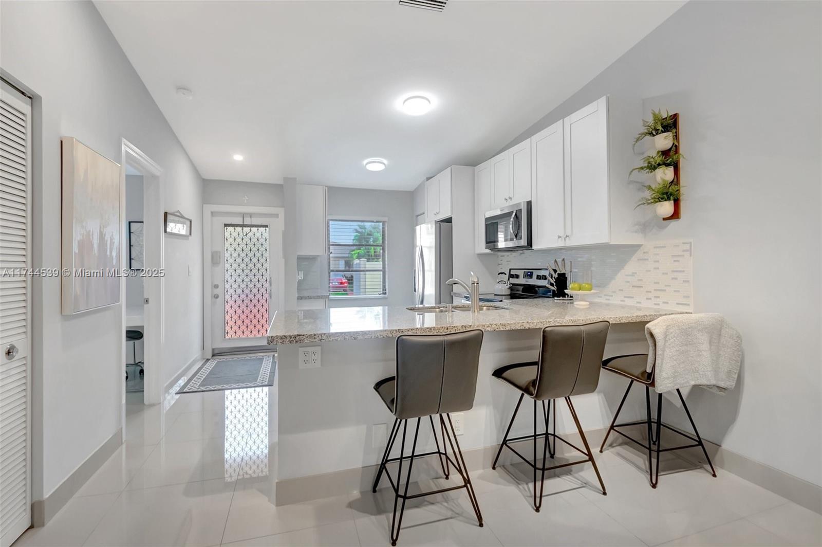 WHISPER WALK - Residential