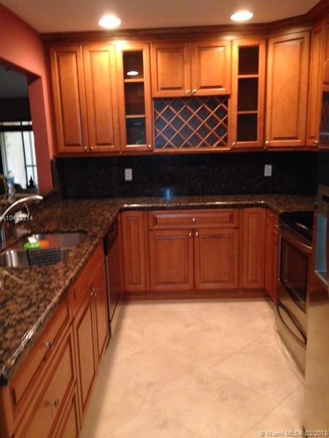 KINGS COURT WEST - Residential Lease