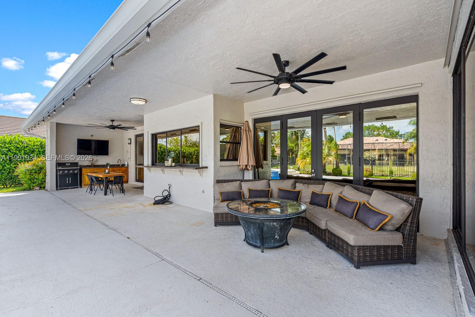 PINE RIDGE - Residential