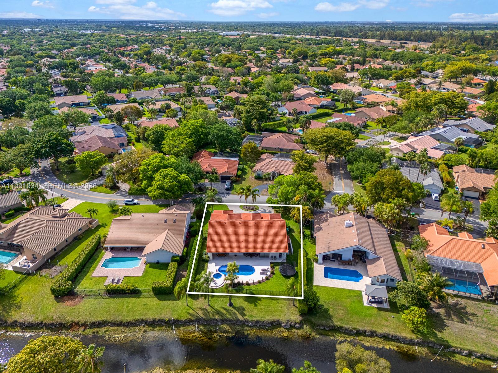 PINE RIDGE - Residential