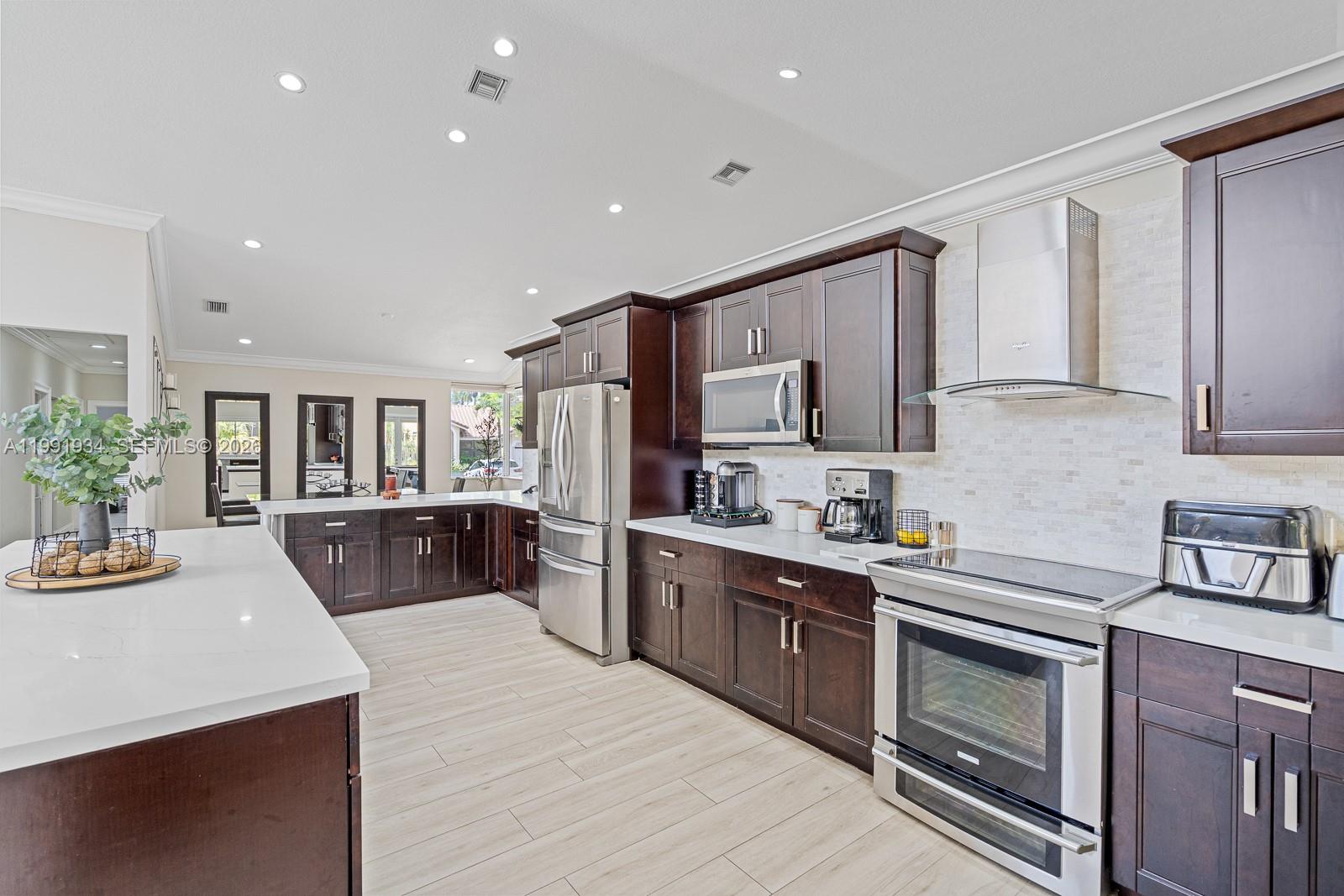 PINE RIDGE - Residential