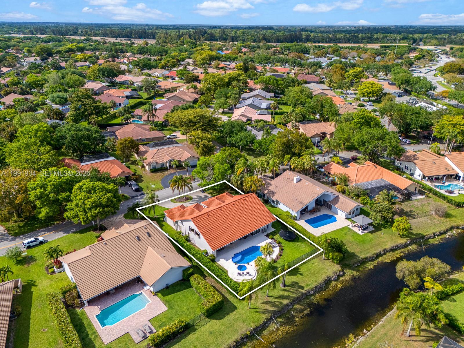 PINE RIDGE - Residential