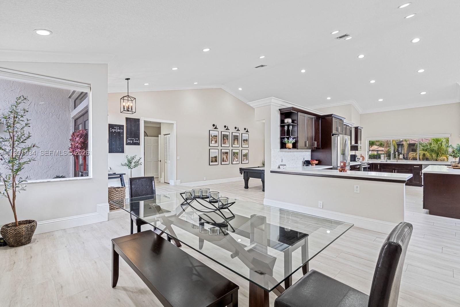 PINE RIDGE - Residential