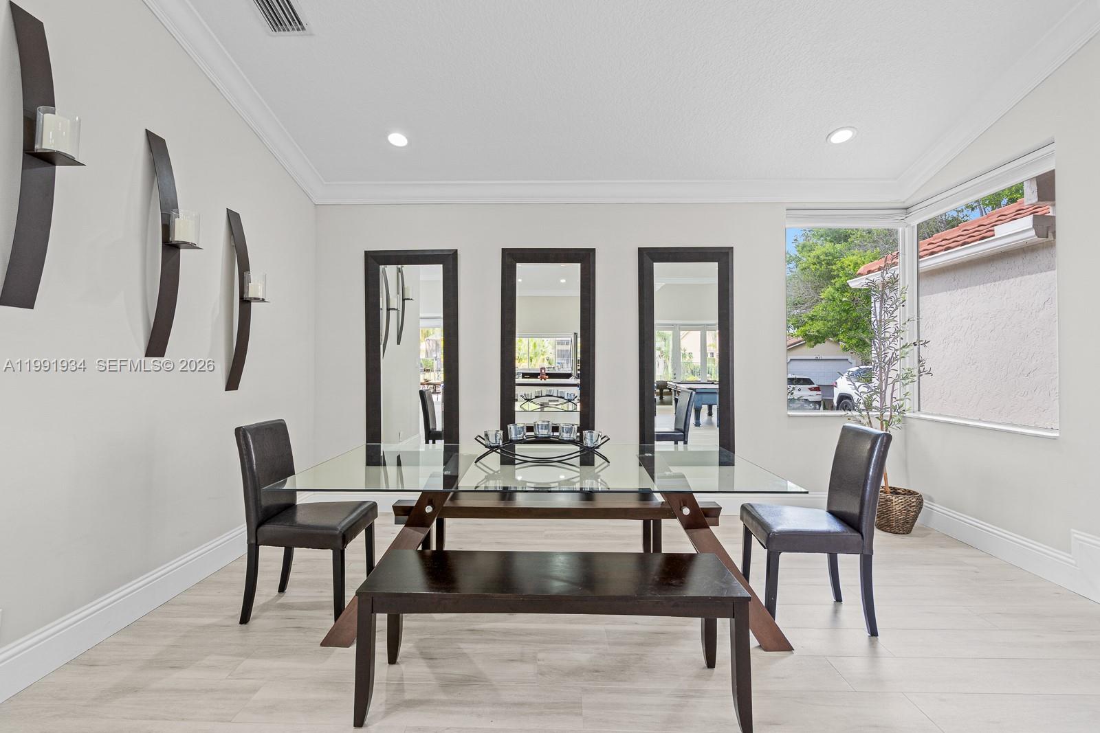 PINE RIDGE - Residential