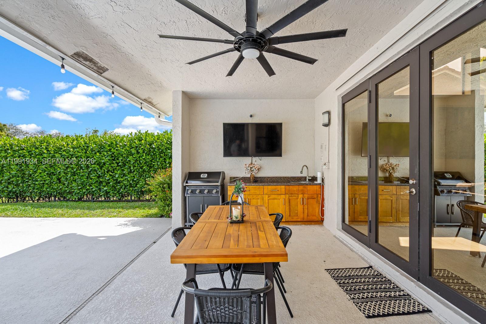 PINE RIDGE - Residential