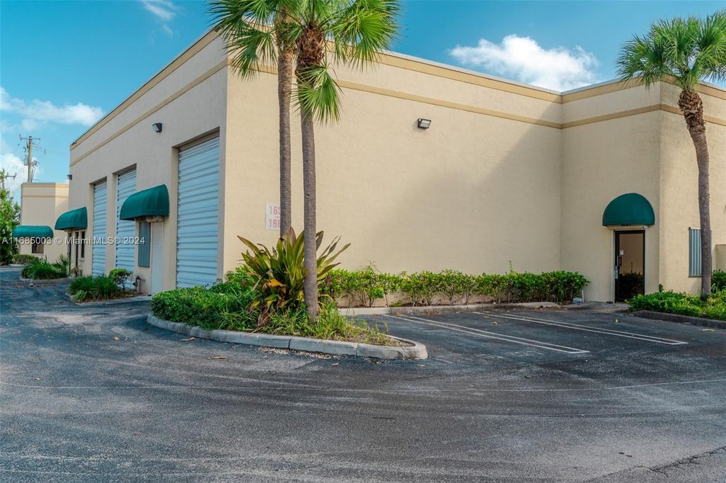 Photo of 1651 W Mcnab Rd #25, Pompano Beach, FL 33069 (MLS # A11685003)