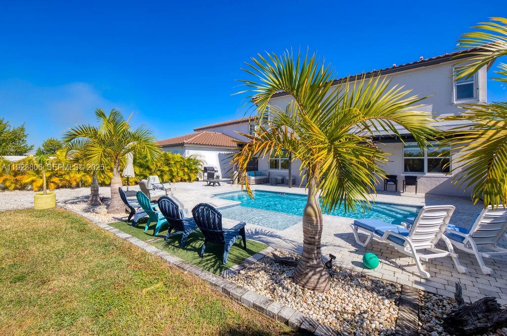 8175 NW Greenbank Cir