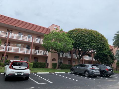 9621 Sunrise Lakes Blvd 211 Sunrise FL 33322