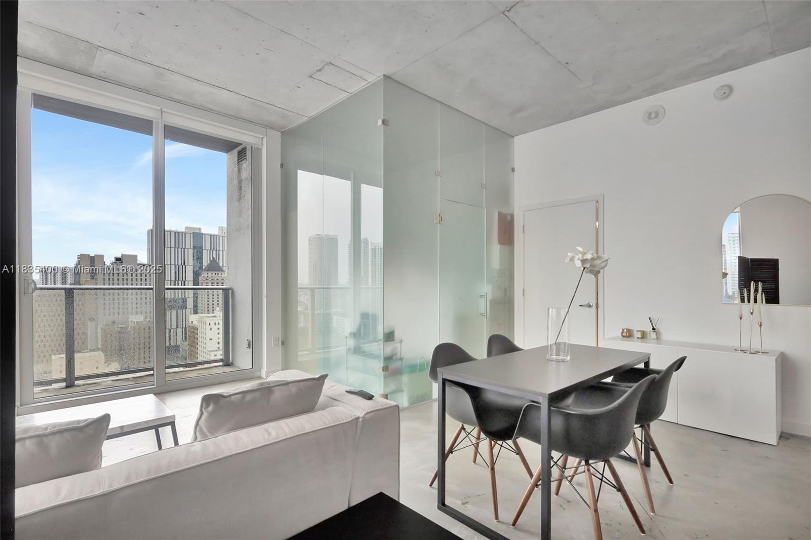 151 SE 1st St 2511