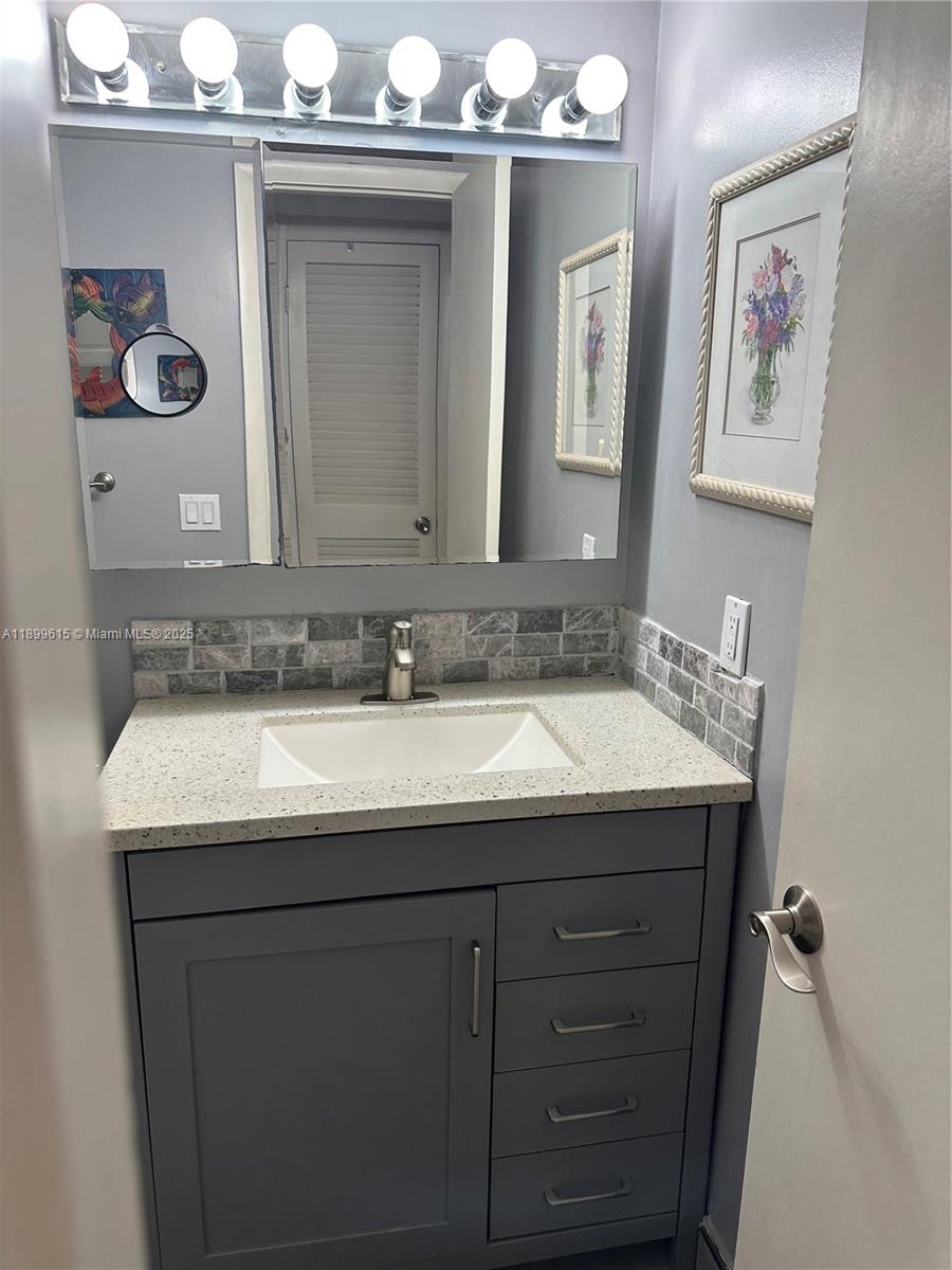 PARADISE VILLAS CONDO - Residential