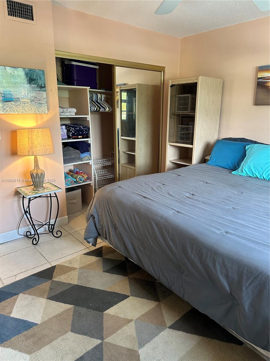 PARADISE VILLAS CONDO - Residential