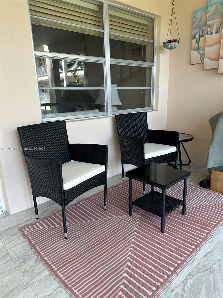 PARADISE VILLAS CONDO - Residential
