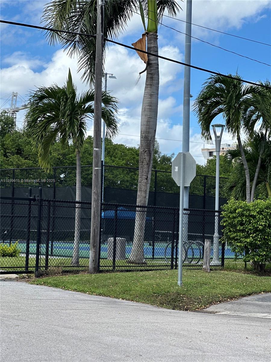 PARADISE VILLAS CONDO - Residential