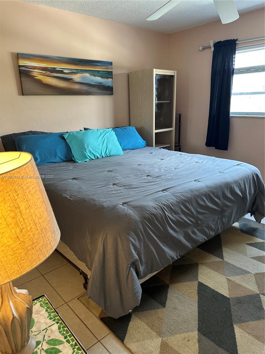 PARADISE VILLAS CONDO - Residential