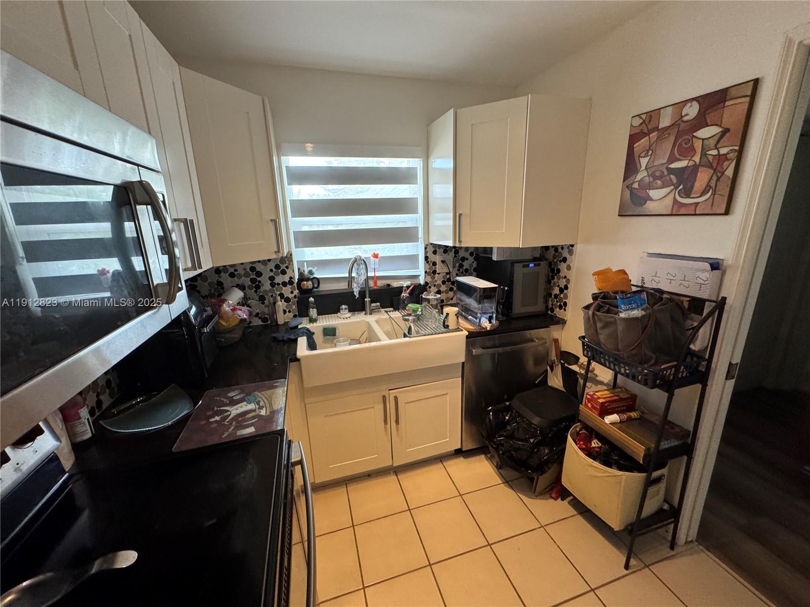 ORCHID TREE CONDO THREE - Residential Lease