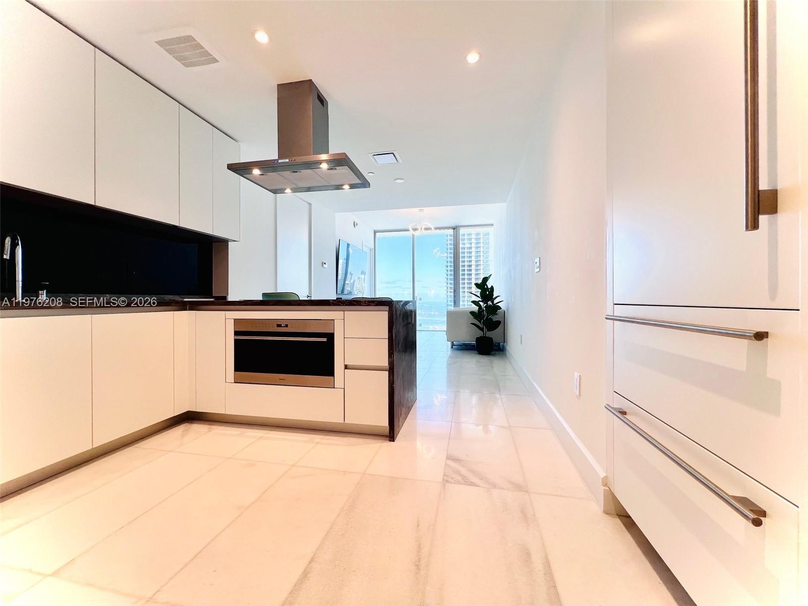 700 NE 26th Ter 3504